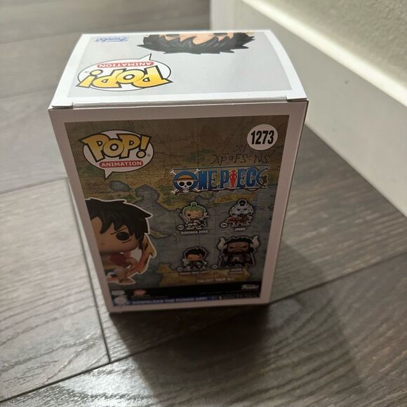 Funko Pop One Piece 1273 Red Hawk Luffy Exclusive Chase Brand New - Picture 3 of 4